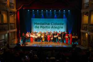 Prefeitura entrega Medalha Cidade de Porto Alegre a 32 personalidades e entidades da Capital