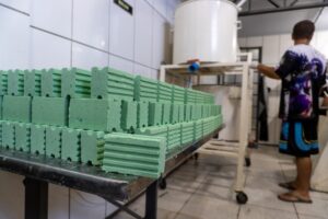 RS: Fábrica de sabão ecológico com mão de obra prisional em Santo Ângelo deve ampliar produção com recursos da Consulta Popular