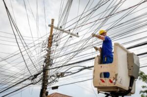 Porto Alegre: Prefeitura retira das ruas mais de dez toneladas de fios desde janeiro