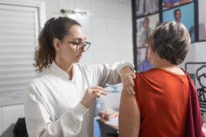 RS: Apenas 27% das pessoas do grupo de risco realizaram a vacina da gripe em Canoas