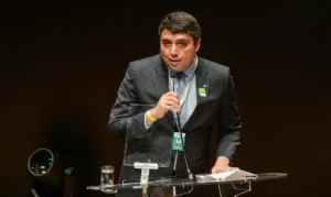 Presidente do Conselho de Administração da Petrobras é reeleito. Pietro Mendes é indicado do ministro de Minas e Energia