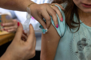 Canoas: Vacinação contra a gripe está disponível nas unidades de saúde abertas