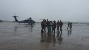 Forças Armadas ampliam para 936 militares e 9 aeronaves o apoio às vítimas das enchentes no Rio Grande do Sul