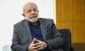 'Alguém que pratica assédio não vai ficar no governo', diz Lula. Presidente garantiu que Silvio Almeida terá direito a defesa