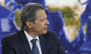 Haddad diz que PIB para o ano deve superar 2,8%.  Ministro comemorou crescimento de 1,4% no segundo trimestre