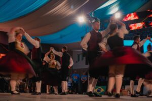 RS: Gabriel Souza destaca superação dos gaúchos na abertura da Oktoberfest em Santa Cruz do Sul