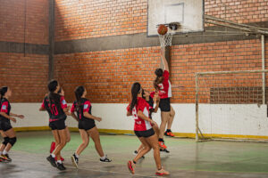 32º Competição Escolar Canoense (Ceca) reúne estudantes canoenses em disputa de basquete infantil