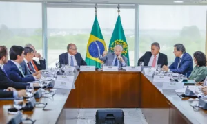 'Tem muita gente gastando o que não tem', alerta Lula sobre bets. Governo pode banir dois mil sites irregulares a partir do dia 11