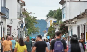 Festa Literária Internacional movimenta Paraty a partir desta quarta. Homenageado nesta edição é o escritor Paulo Barreto, o João do Rio