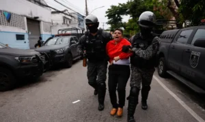 Manifestantes são retirados; direção assume Hospital de Bonsucesso