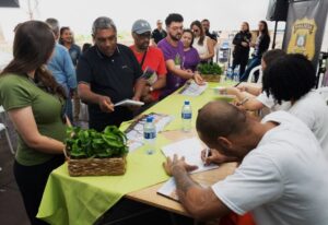 Obra escrita por pessoas privadas de liberdade é lançada na 70ª Feira do Livro de Porto Alegre