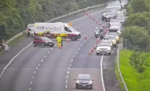 Buraco na Freeway: trecho bloqueado em Glorinha só deve ser liberado na segunda-feira