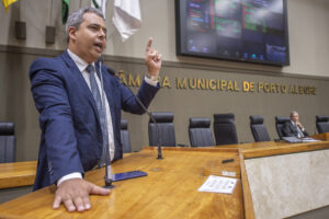 Porto Alegre: Vereador Pablo Melo é afastado da Câmara. Polícia Civil realizou 3ª fase da Operação Capa Dura nesta terça-feira