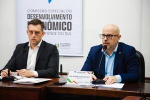 Aprovado relatório de Lorenzoni com proposições para desburocratizar e incrementar competitividade e desenvolvimento do RS