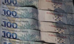 Mercado financeiro eleva previsão da inflação de 4,62% para 4,64%. Projeção de expansão da economia está em 3,1% este ano