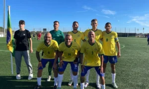 Brasil goleia pelo Mundial de futebol de paralisados cerebrais. Em busca de título inédito, seleção estreia fazendo 4 a 0 no Canadá