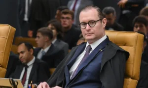 STF torna réus deputados do PL por suspeita de propina em emendas