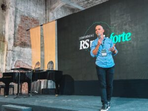 Como a força da solidariedade pode ajudar na reconstrução do Rio Grande do Sul após as enchentes